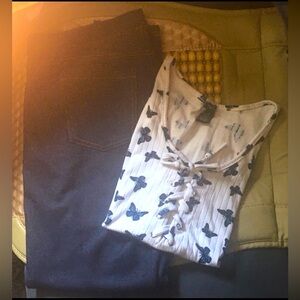 Medium White Blue Butterfly Lace-Up Top and Dark Large Jeggings